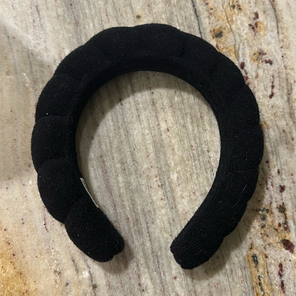 versed viral headband in black